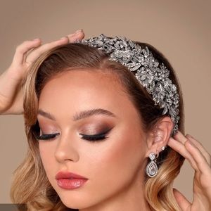 Vintage style bridal hair piece